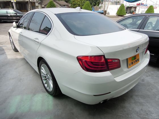 BMW 寶馬 5系列 535 照片10