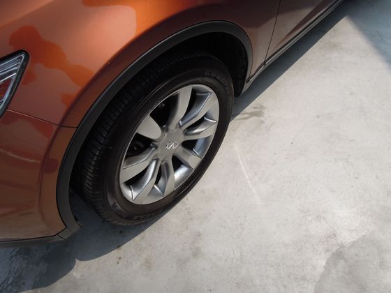 Infiniti 極致 FX35 照片9