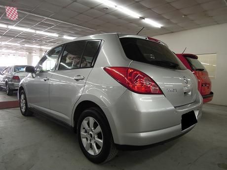 Nissan 日產 Tiida 照片10