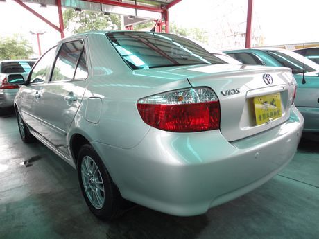 Toyota豐田 Vios  照片10