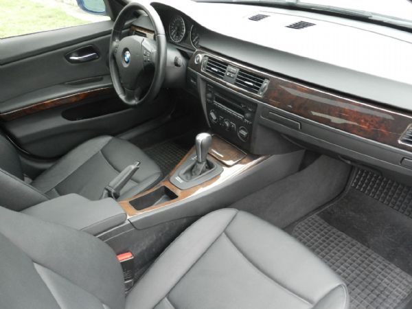 BMW 323 E90  2.5 E90 照片3