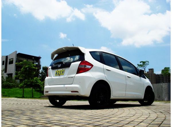 2011 HONDA FIT 照片3