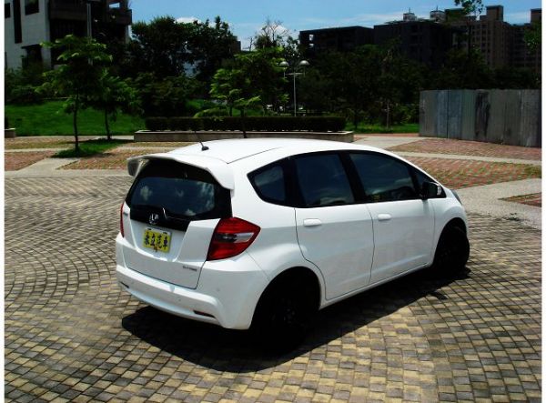 2011 HONDA FIT 照片8