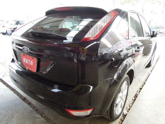 Ford 福特 Focus 1.8 照片10