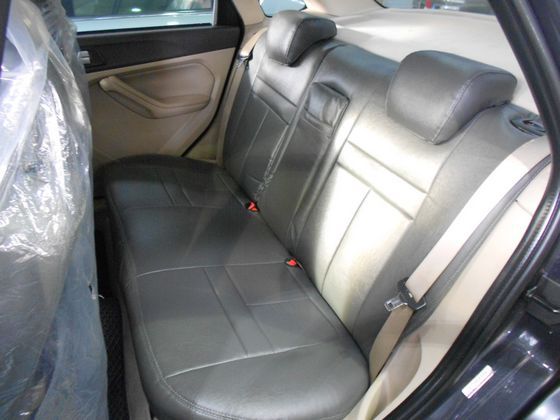 Ford 福特 Focus 1.8 照片4