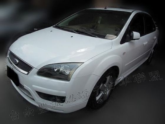 Ford 福特 Focus 1.8 照片1