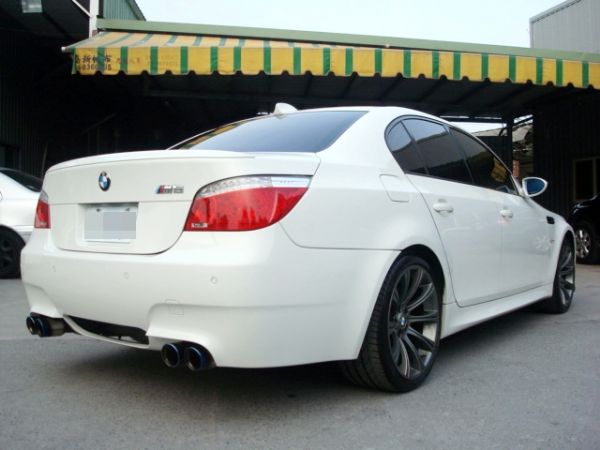 寶馬BMW06年E60白5.0 照片4