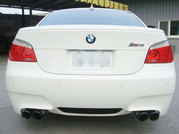 寶馬BMW06年E60白5.0 照片5