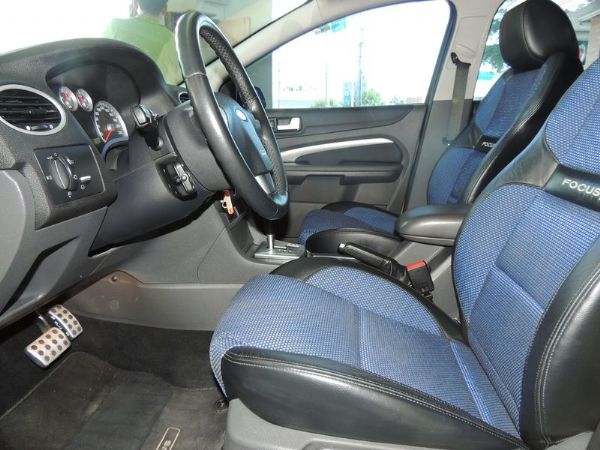 FORD  FOCUS 佛卡司 2.0 照片4