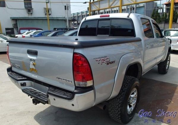 TOYOT TACOMA 照片4