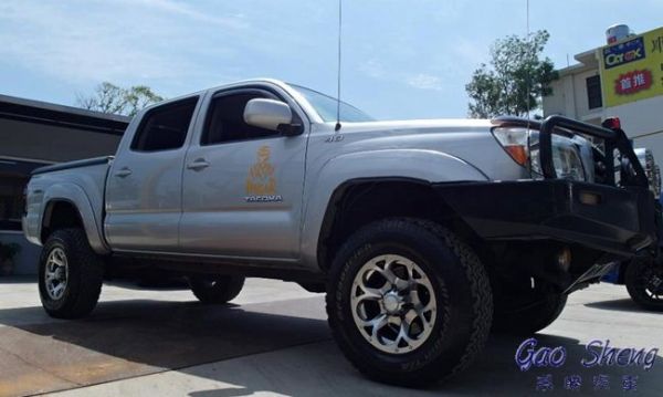 TOYOT TACOMA 照片5