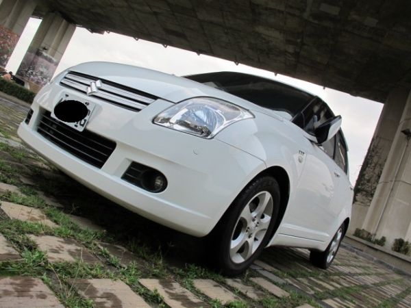 SUZUKI SWIFT 照片3