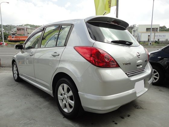 Nissan 日產 Tiida  照片10