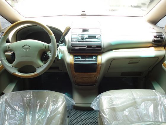 Nissan 日產 Serena QRV 照片2