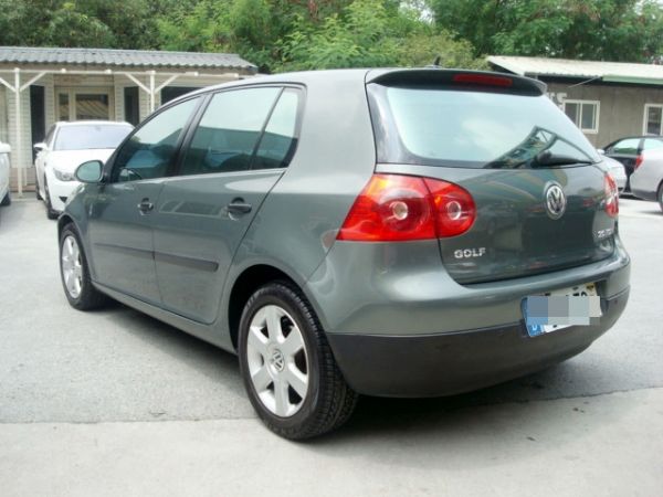 VW GOLF FSI 05年 2.0灰 照片10