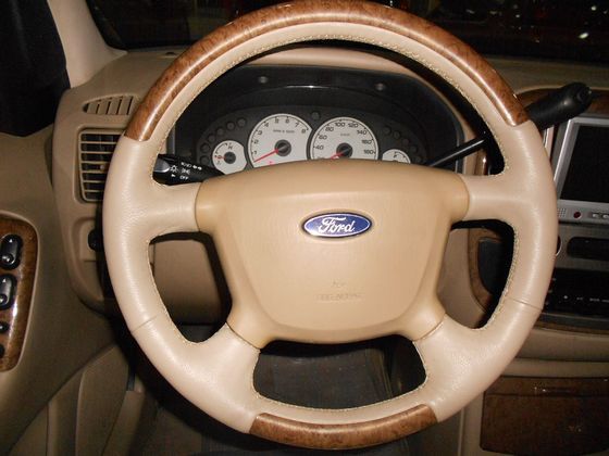 Ford 福特 Escape 照片5