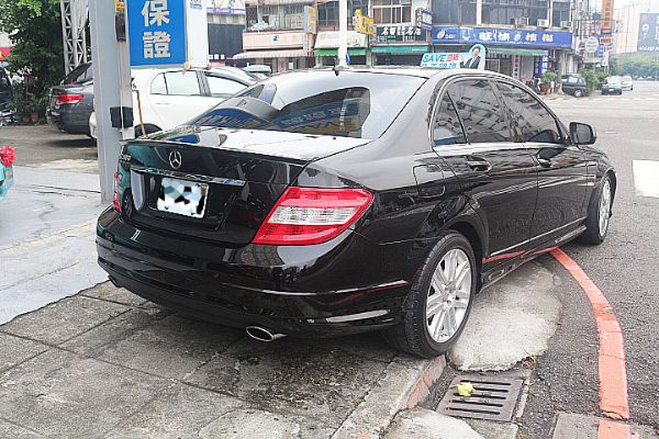 賓士/C300 AMG 富士康汽車 照片3