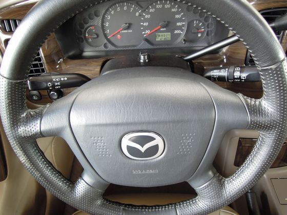 Mazda 馬自達 Tribute  照片6