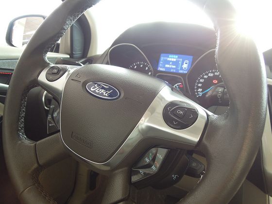 Ford 福特 Focus 1.6 照片3