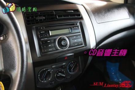 NISSAN LIVINA 1.6放架版 照片5