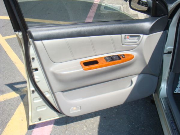 TOYOTA ALTIS 照片3