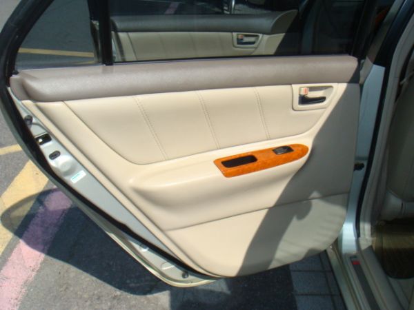 TOYOTA ALTIS 照片4