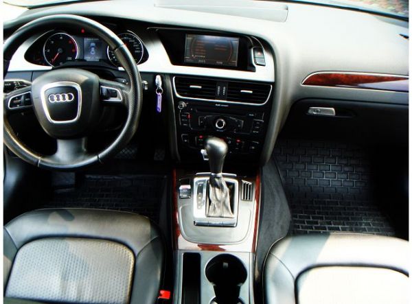 A4 2.0 TDI 2009 照片2