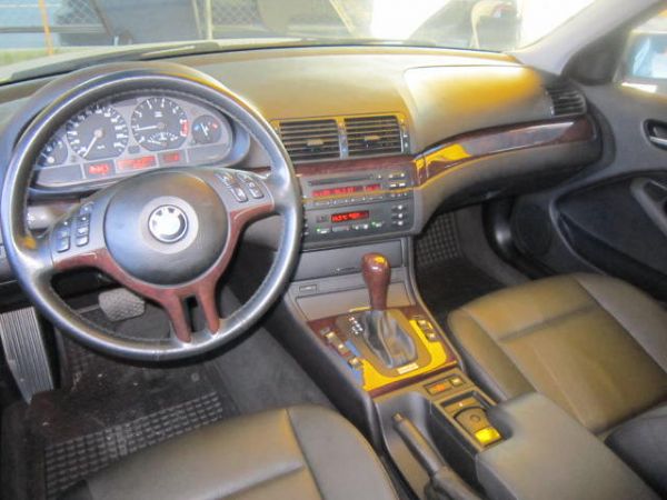 自售~2003年BMW 318i 照片3