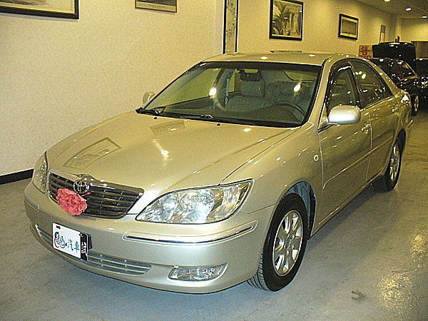 Toyota 豐田 CAMRY 2.0 照片1