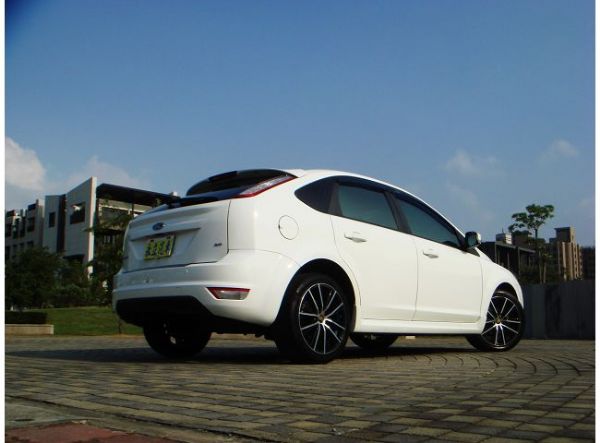 Focus 2011 FORD 照片3