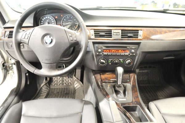 06 BMW 320 免頭款免保人全額貸 照片3