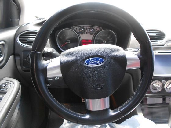 Ford 福特 Focus 2.0 照片5