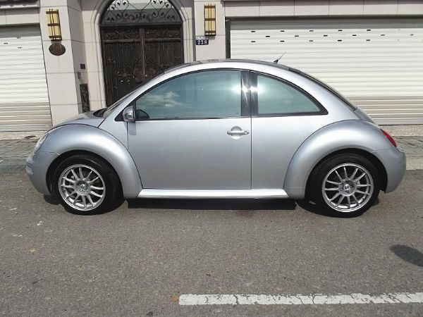 VW 福斯 Beetle 1.8T 銀 照片8