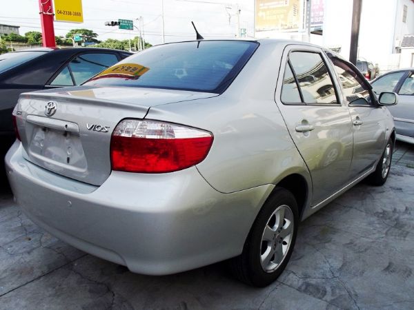 Toyota 豐田 Vios 1.5 銀 照片10