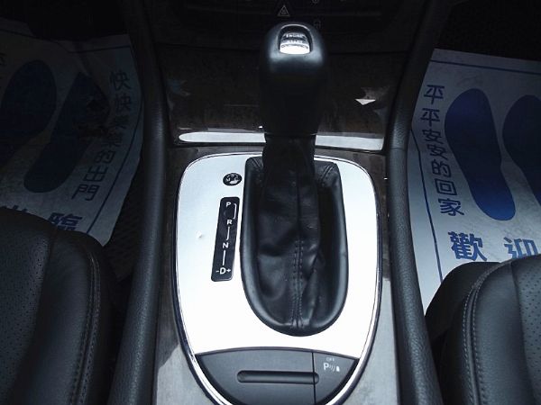 Benz 賓士 E350 3.5 黑 照片6