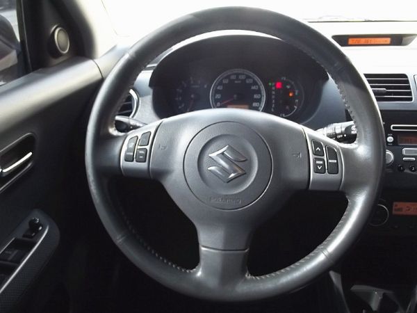  Suzuki 鈴木 Swift 1.5 照片7