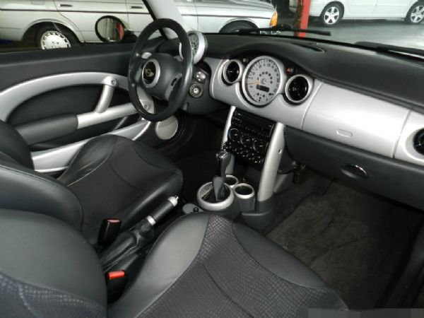 Mini Cooper 1.6L 照片3