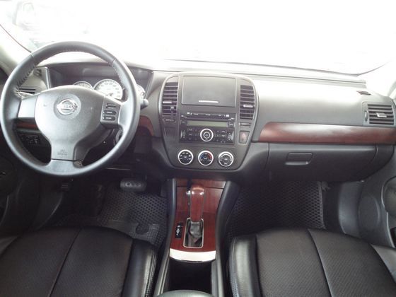 Nissan 日產 Blue Bird 照片2