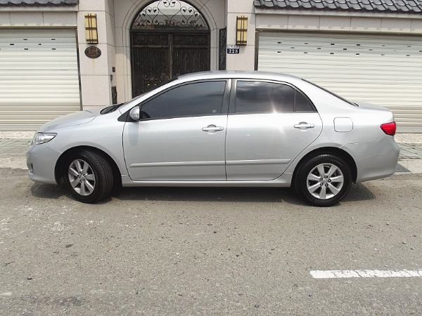 Toyota 豐田 Altis 1.8 照片8