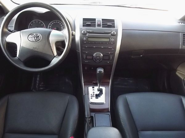 Toyota 豐田 Altis 1.8  照片2