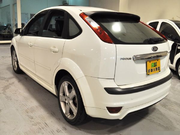 FORD FOCUS 2.0L 照片9