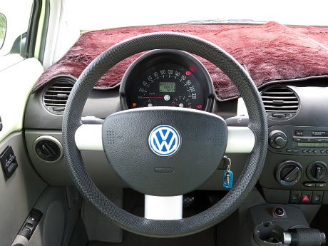 VW 福斯 BEETLE 綠 1.6 照片7