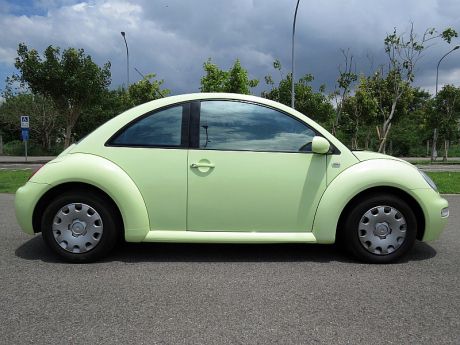 VW 福斯 BEETLE 綠 1.6 照片9