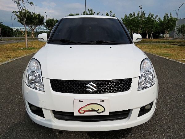 SUZUKI 鈴木 SWIFT 白 照片2