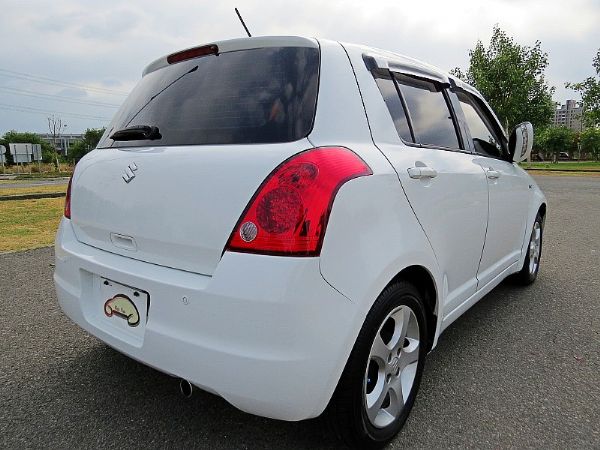 SUZUKI 鈴木 SWIFT 白 照片9