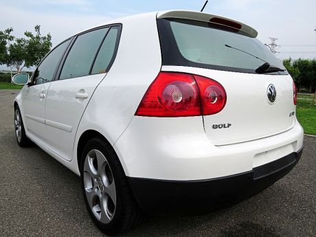 VW 福斯 GOLF TDI 白 2.0 照片8