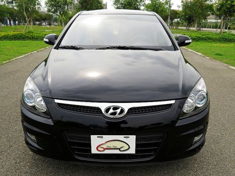 HYUNDAI 現代 I30 黑 5D 照片2