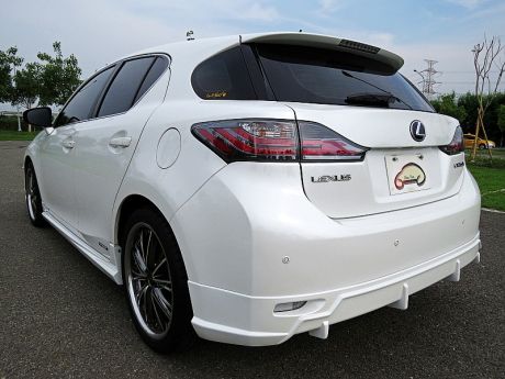 LEXUS 凌志 CT200H 1.8 照片8