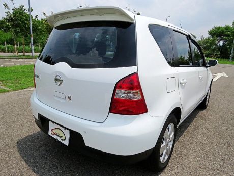 NISSAN 日產 LIVINA 白 照片10