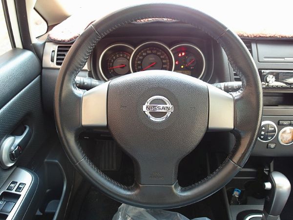  Nissan 日產 Tiida 1.8 照片8